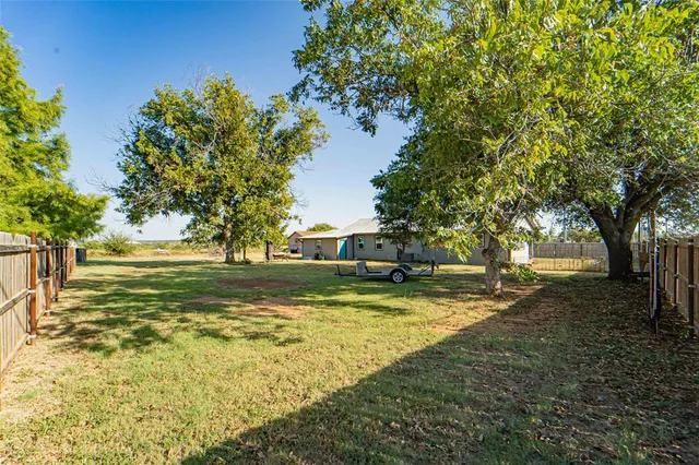 $269,000 | 844 North Us Highway, Breckenridge, TX 76424