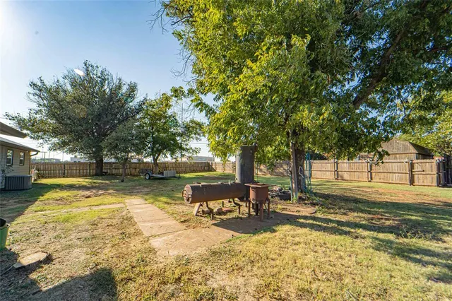 $269,000 | 844 North Us Highway, Breckenridge, TX 76424
