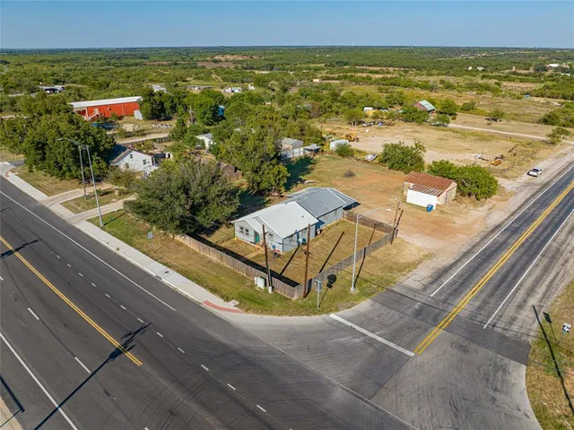 $269,000 | 844 North Us Highway, Breckenridge, TX 76424