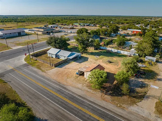 $269,000 | 844 North Us Highway, Breckenridge, TX 76424