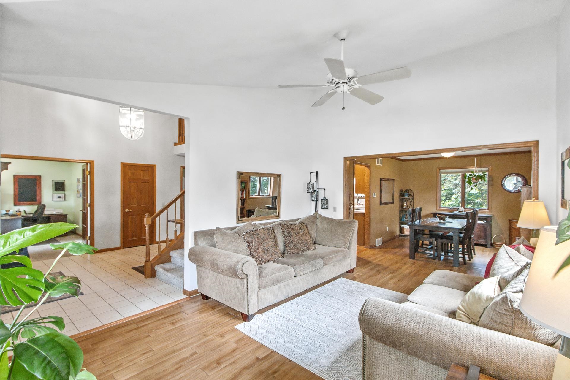 407 Fairbrook Court Waunakee, WI 53597 - Photo 18 of 85