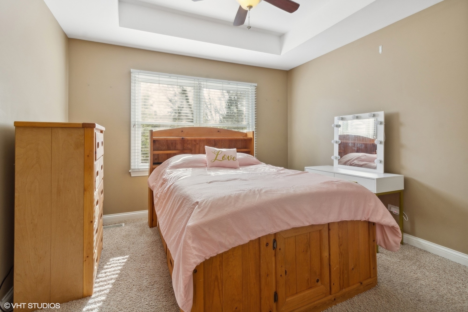 13765 Capista Drive Plainfield, IL 60544 - Photo 8 of 19 a bedroom with a bed and window