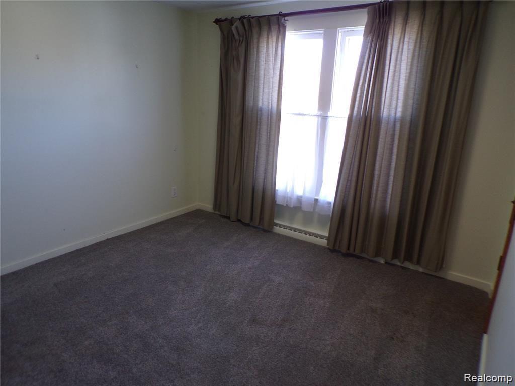 7139 Washburn Road Goodrich, MI 48438 - Photo 9 of 24 master bedroom 3.JPG