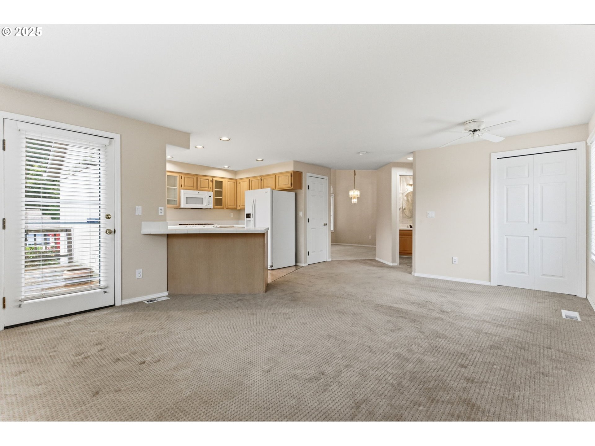 4753 Southeast 14th Street Gresham, OR 97080 - Photo 26 of 48 a view of an empty room with a window