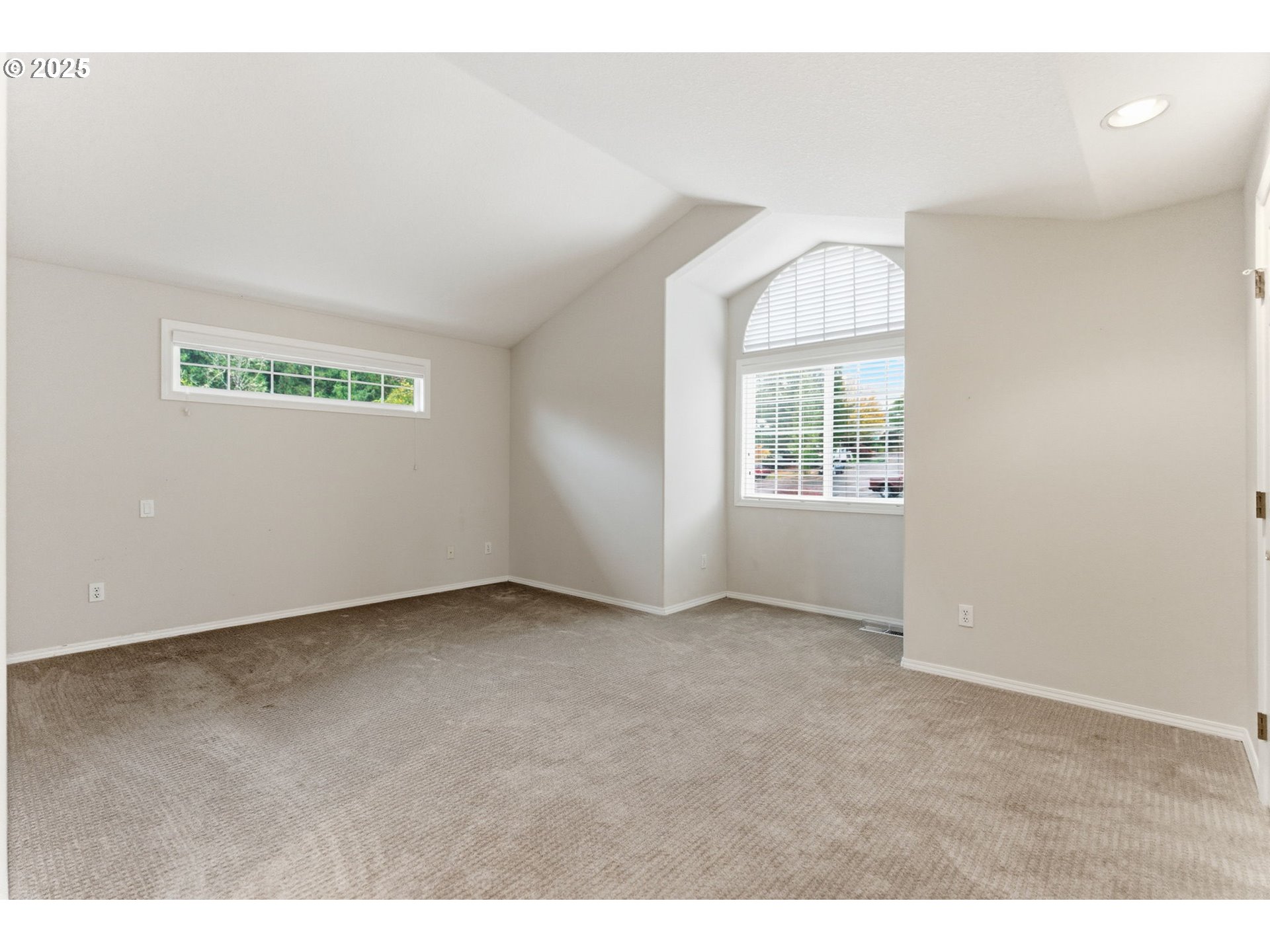 4753 Southeast 14th Street Gresham, OR 97080 - Photo 30 of 48 an empty room with windows