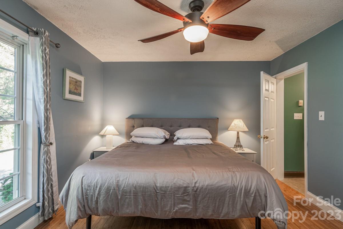 51 Upper Moffitt Road Asheville, NC 28805 - Photo 10 of 26 Gallery Image 10
