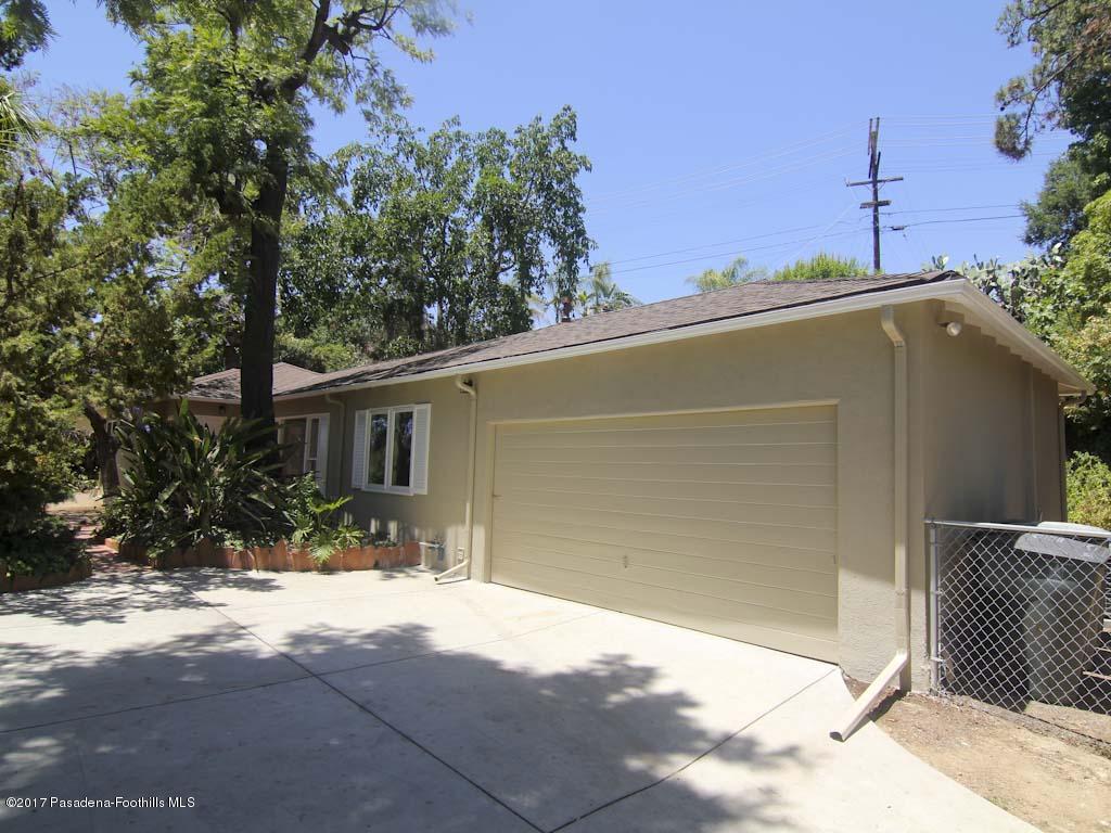 1425 Brixton Road Pasadena, CA 91105 - Photo 2 of 27 Exterior with garage door