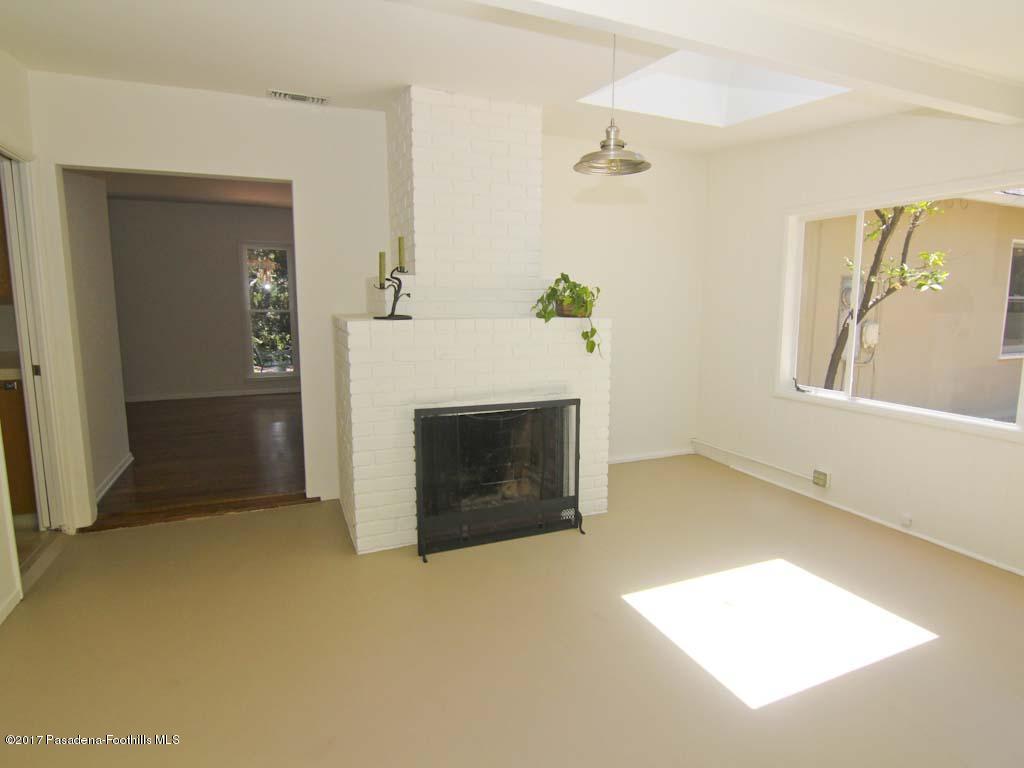 1425 Brixton Road Pasadena, CA 91105 - Photo 11 of 27 Family Room
