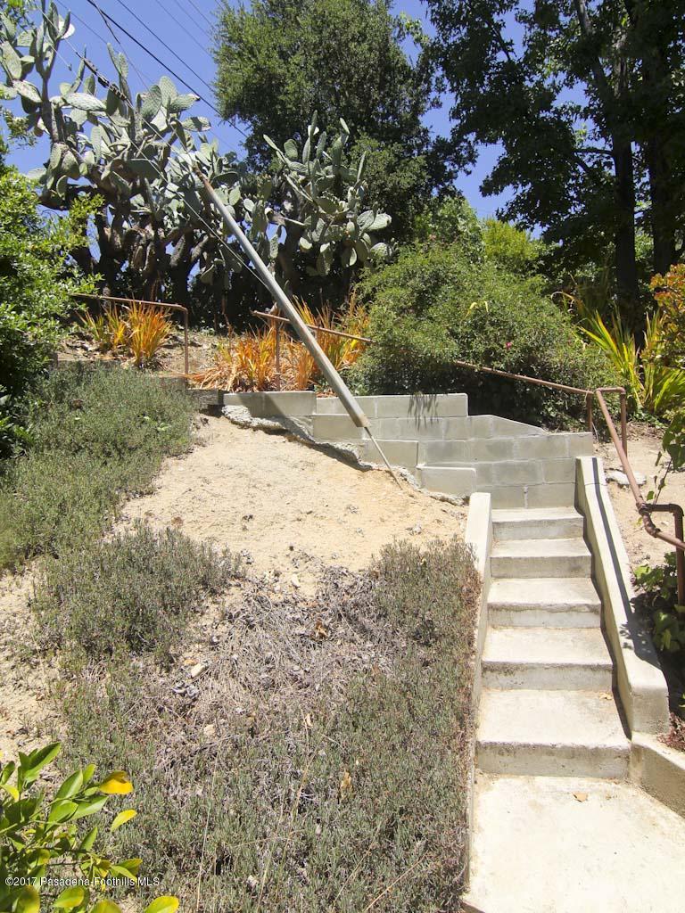 1425 Brixton Road Pasadena, CA 91105 - Photo 23 of 27 More steps