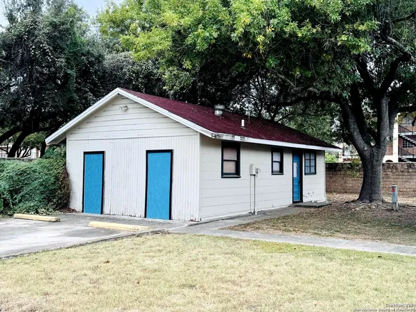 $699 | 7923 Donore Place, Unit 21, San Antonio, TX 78229