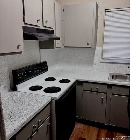 $705 | 7923 Donore Place, Unit 21, San Antonio, TX 78229