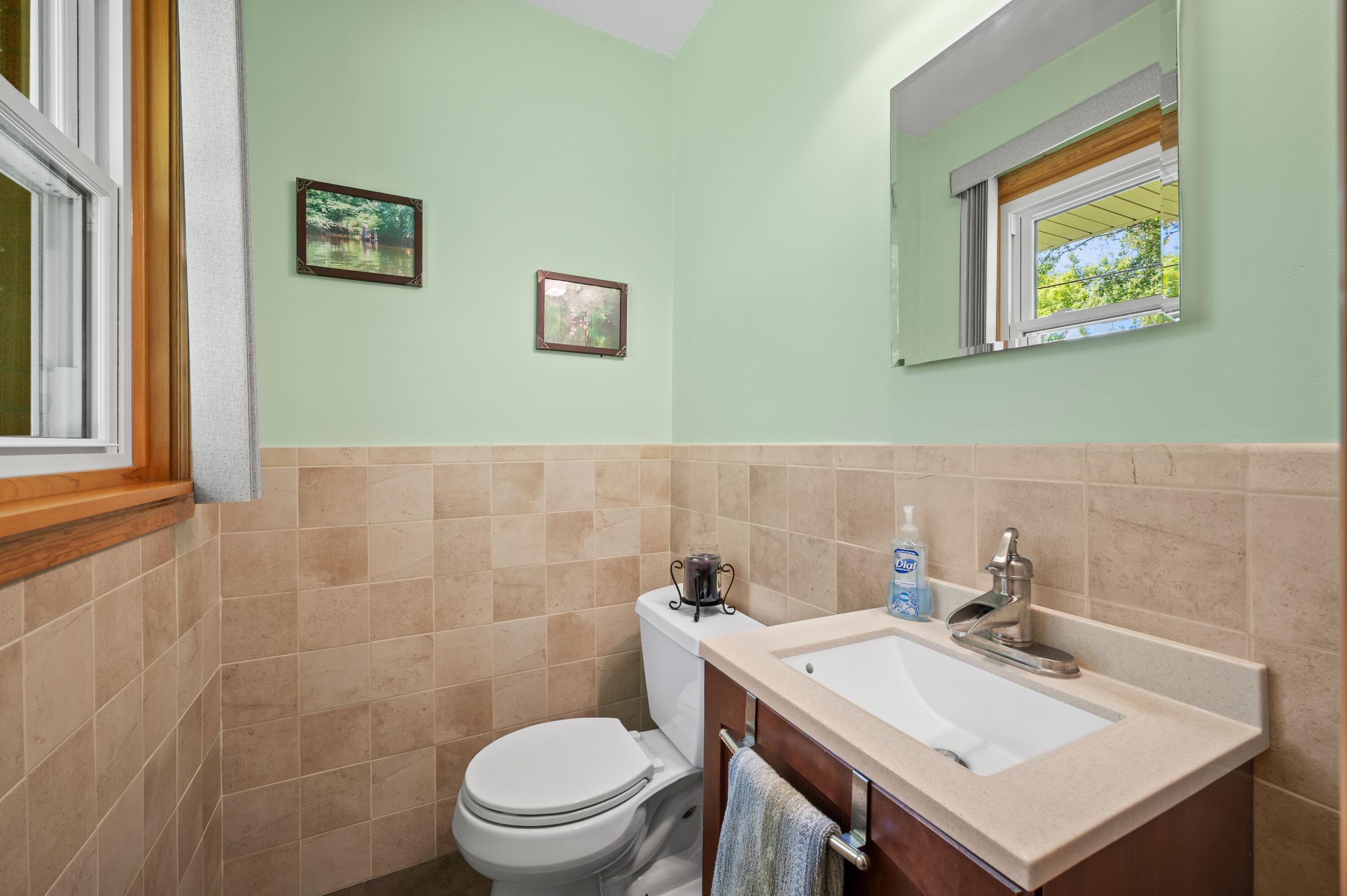2225 Maple Path St. Joseph, MI 49085 - Photo 18 of 57 27DSC_5700
