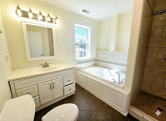 $834,050 | 33 Lakeside Drive, Shrewsbury, MA 01545