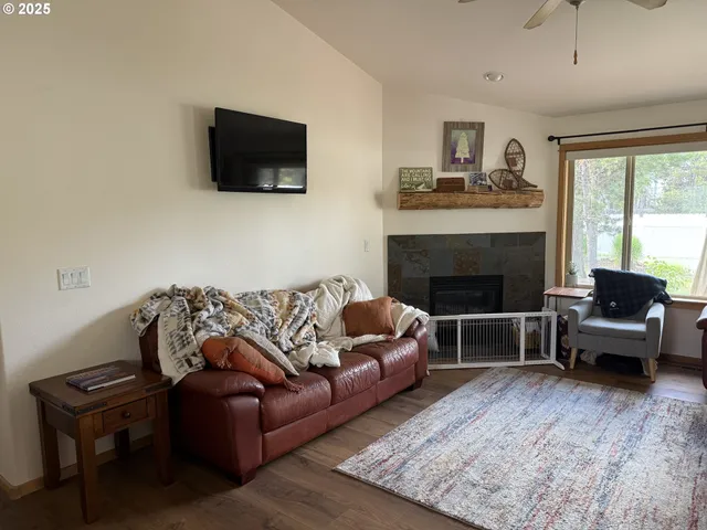 $435,000 | 16691 Oakridge Place, La Pine, OR 97739