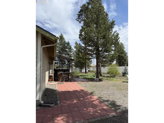 $435,000 | 16691 Oakridge Place, La Pine, OR 97739