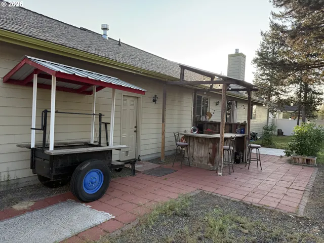 $435,000 | 16691 Oakridge Place, La Pine, OR 97739