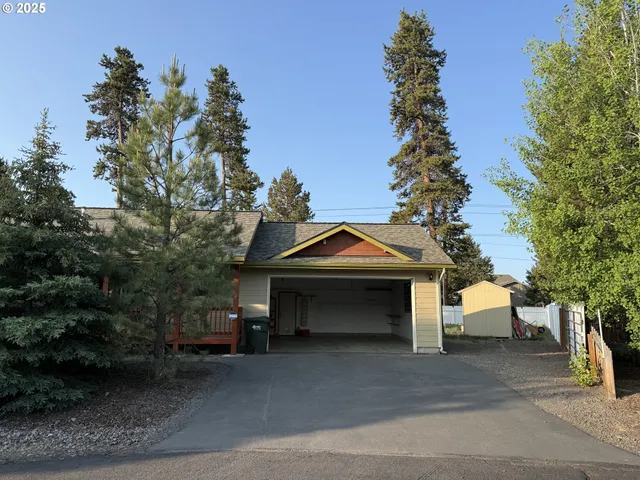 $435,000 | 16691 Oakridge Place, La Pine, OR 97739