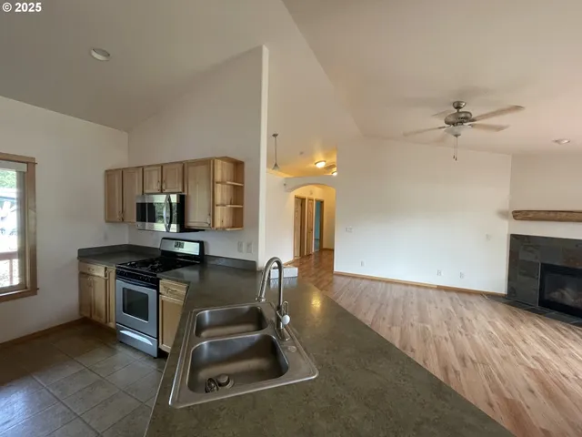 $435,000 | 16691 Oakridge Place, La Pine, OR 97739