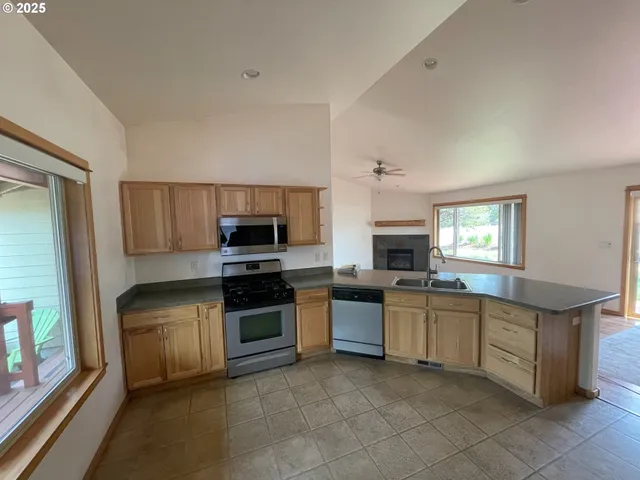 $435,000 | 16691 Oakridge Place, La Pine, OR 97739