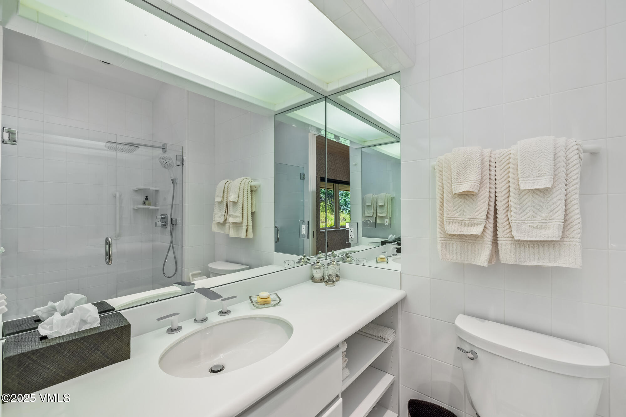 334 Borders Road Beaver Creek, CO 81620 - Photo 41 of 62 06 GUEST BR3 03 bath 138A5183_1