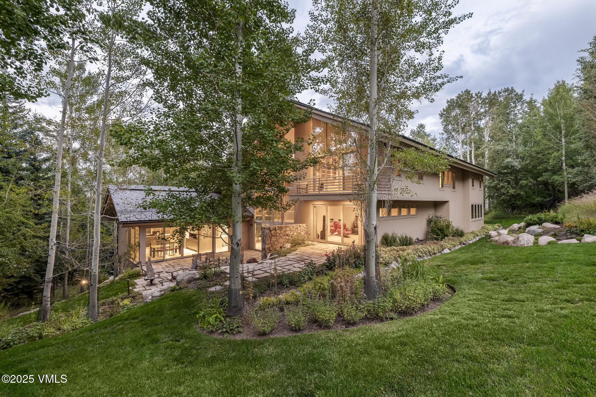 334 Borders Road Beaver Creek, CO 81620 - Photo 5 of 62 a view of a back yard of the house