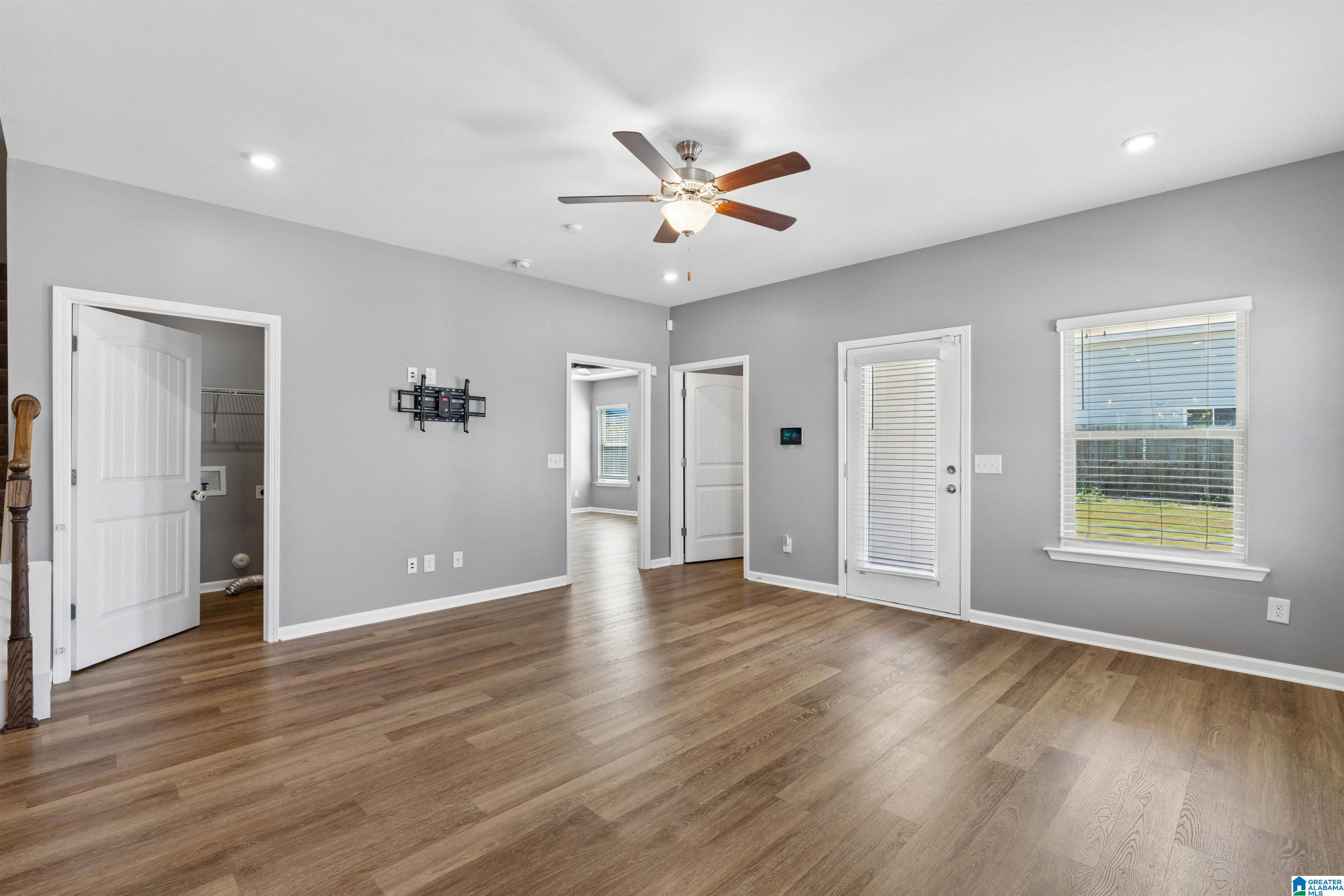 712 Ridgeway Avenue Columbiana, AL 35051 - Photo 17 of 42 Gallery Image 17