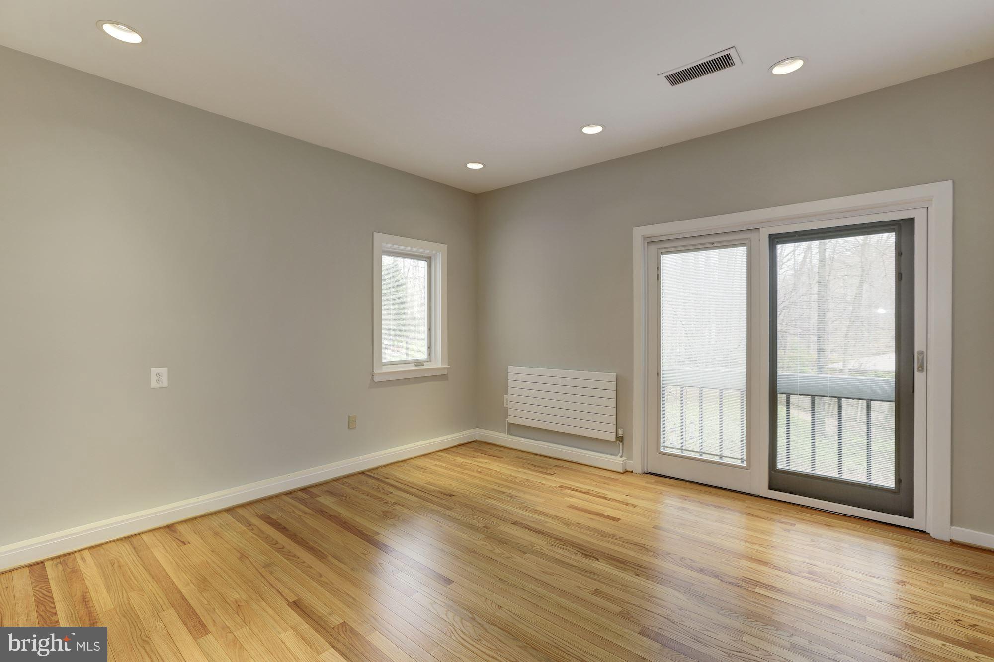 8707 Burning Tree Road Bethesda, MD 20817 - Photo 34 of 69 Upper level bedroom