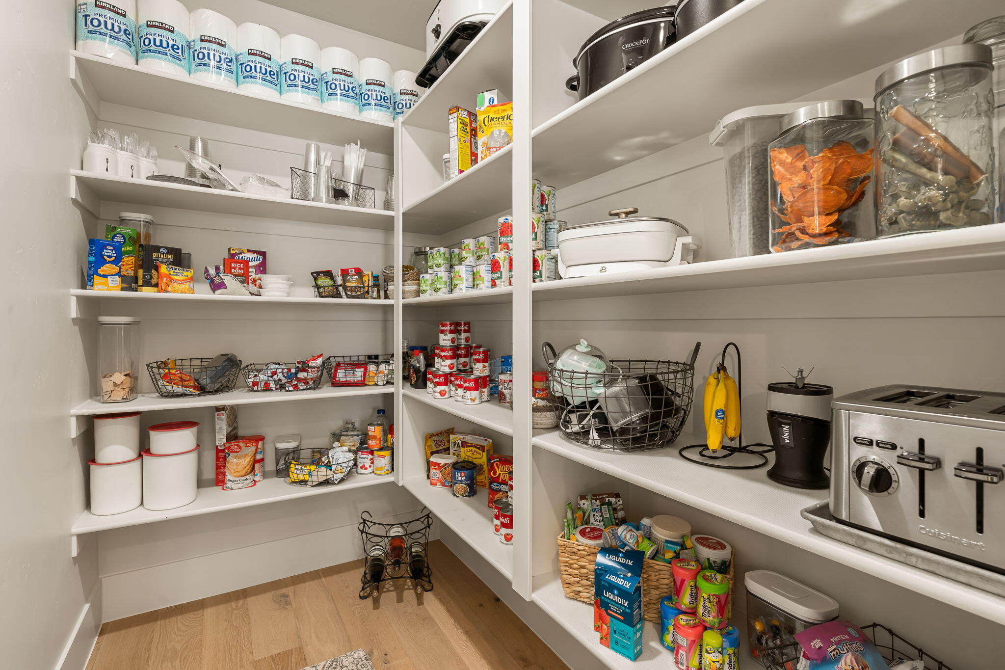 2952 East Yavin Way St. George, UT 84790 - Photo 16 of 39 Oversized Pantry