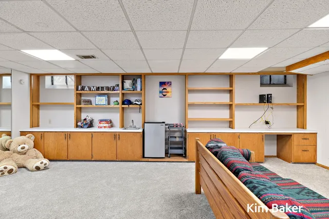 $559,000 | 17708 Oakwood Drive, Spring Lake, MI 49456