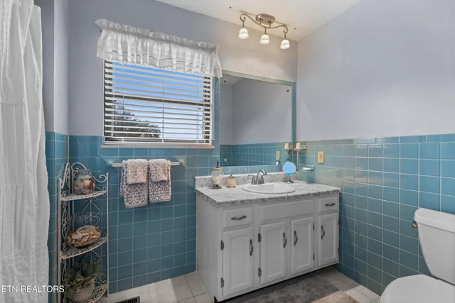 $425,000 | 333 Beal Woods Drive, Sevierville, TN 37862