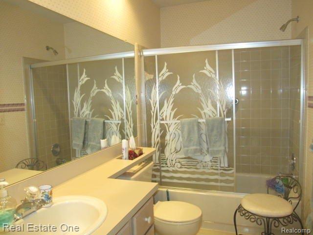2142 London Bridge Drive, Unit 66 Rochester, MI 48307 - Photo 9 of 12 IMG_4176