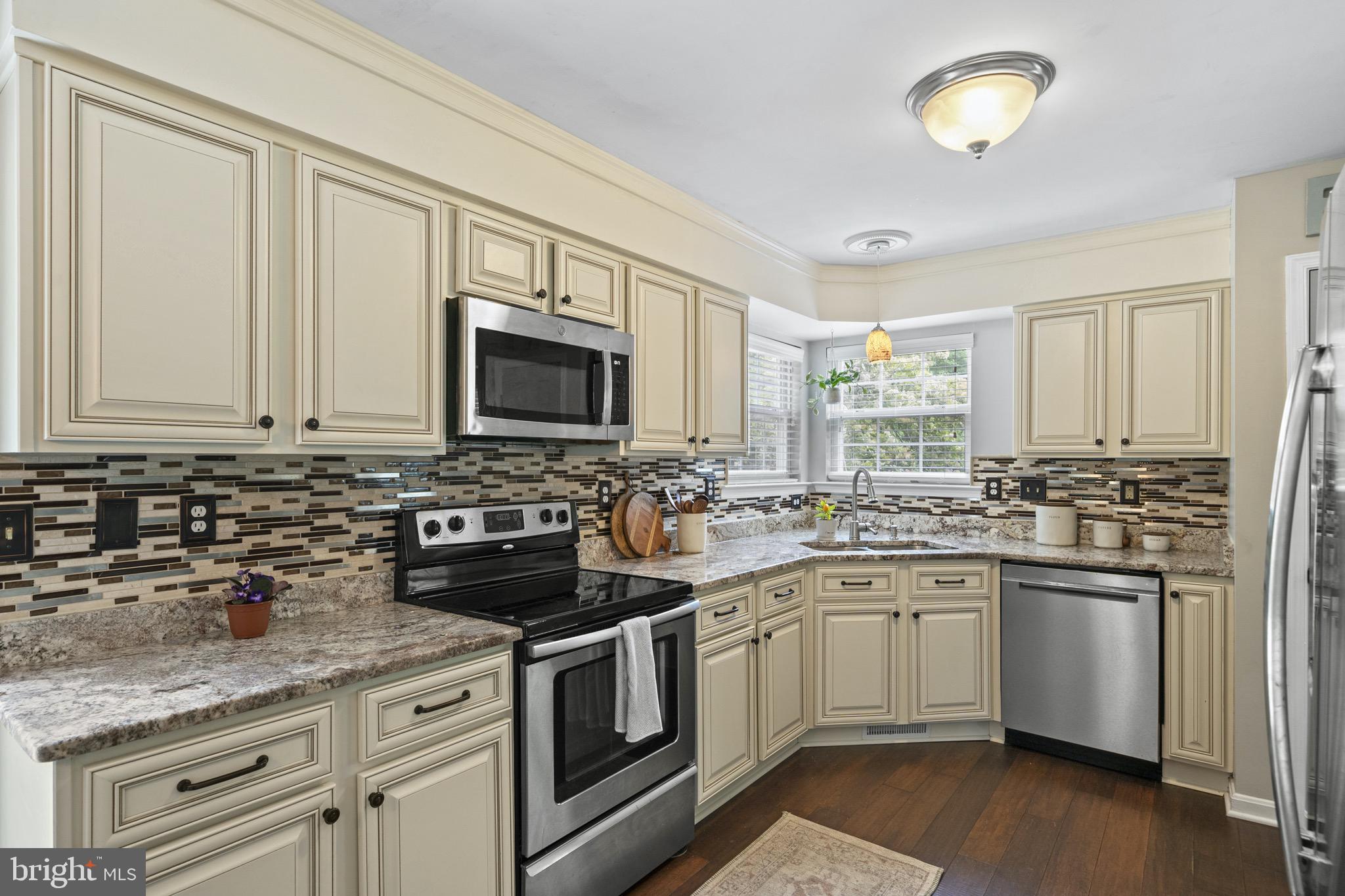 4320 Rhett Butler Court Huntingtown, MD 20639 - Photo 8 of 34