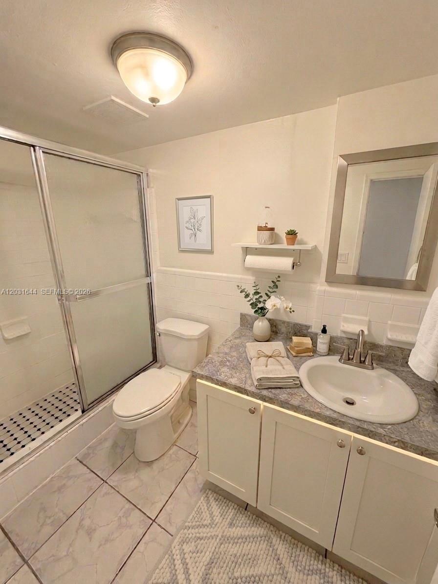 2745 West Okeechobee Road, Unit 5 Hialeah, FL 33010 - Photo 4 of 5