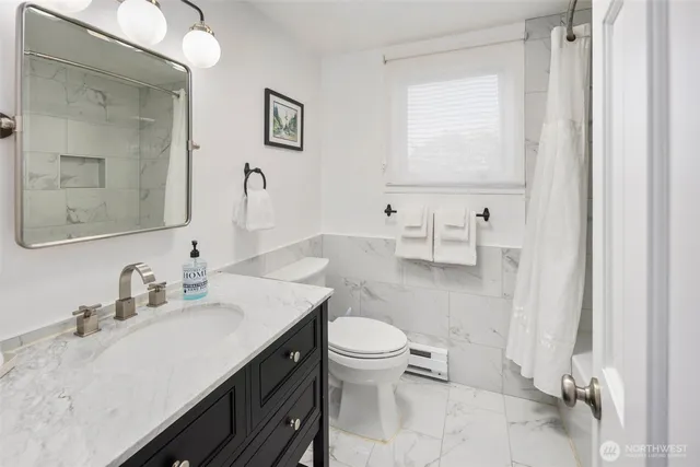 a bathroom with a bathtub