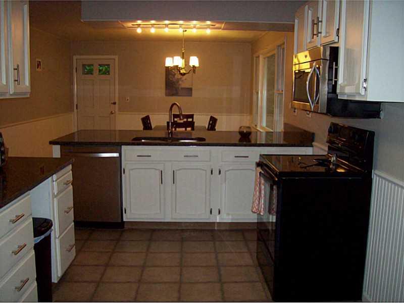 566 Bog Road Hermon, ME 04401 - Photo 10 of 22 Kitchen.