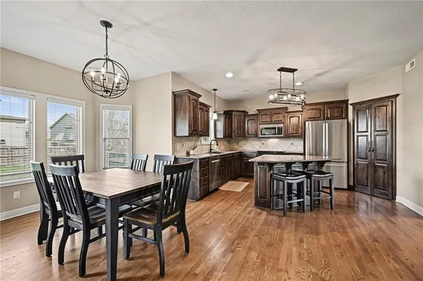 $450,000 | 1816 Northwest 93rd Terrace, Kansas City, MO 64155