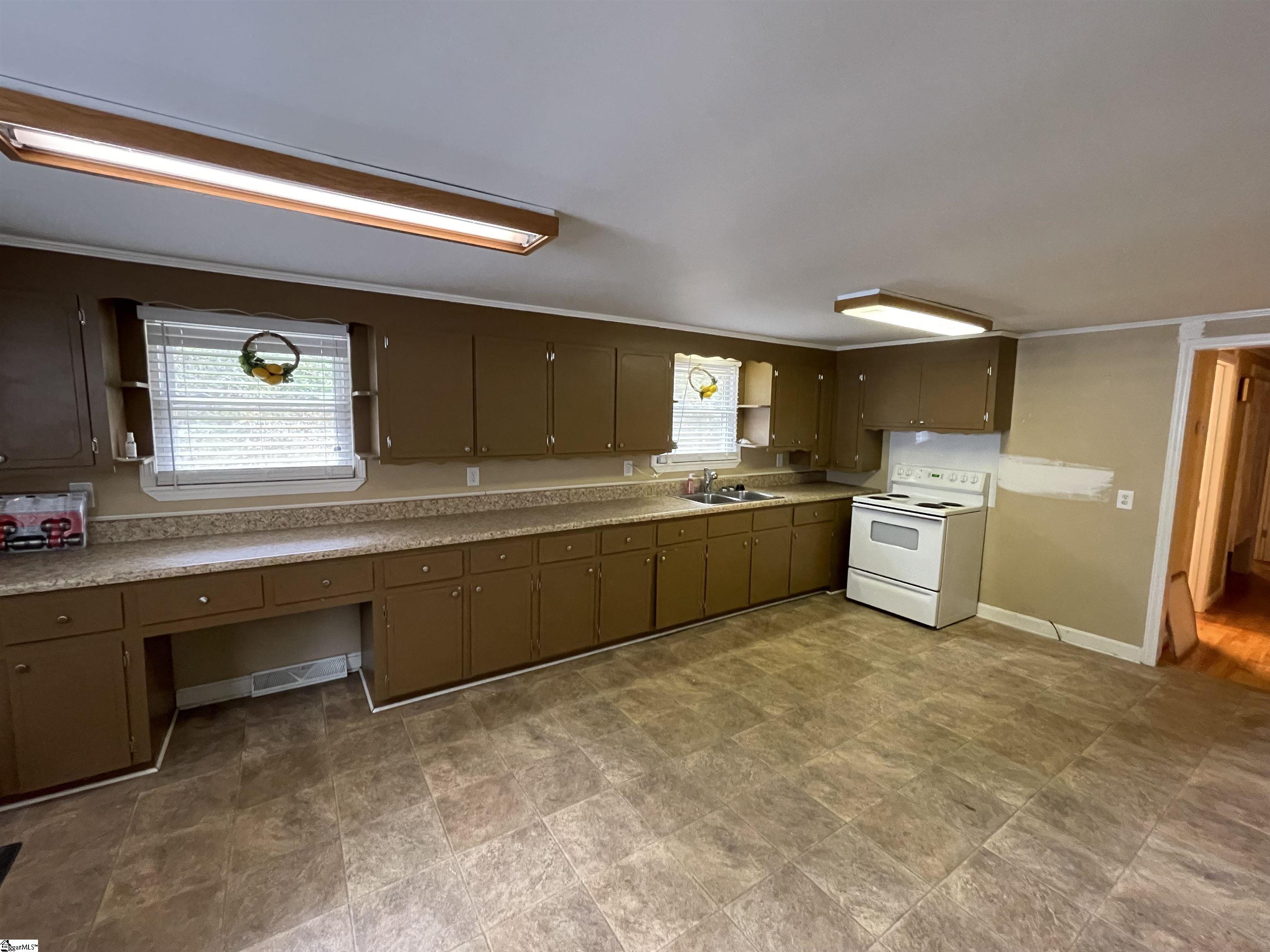 612 Pine Ridge Road Duncan, SC 29334 - Photo 7 of 12 Gallery Image 7