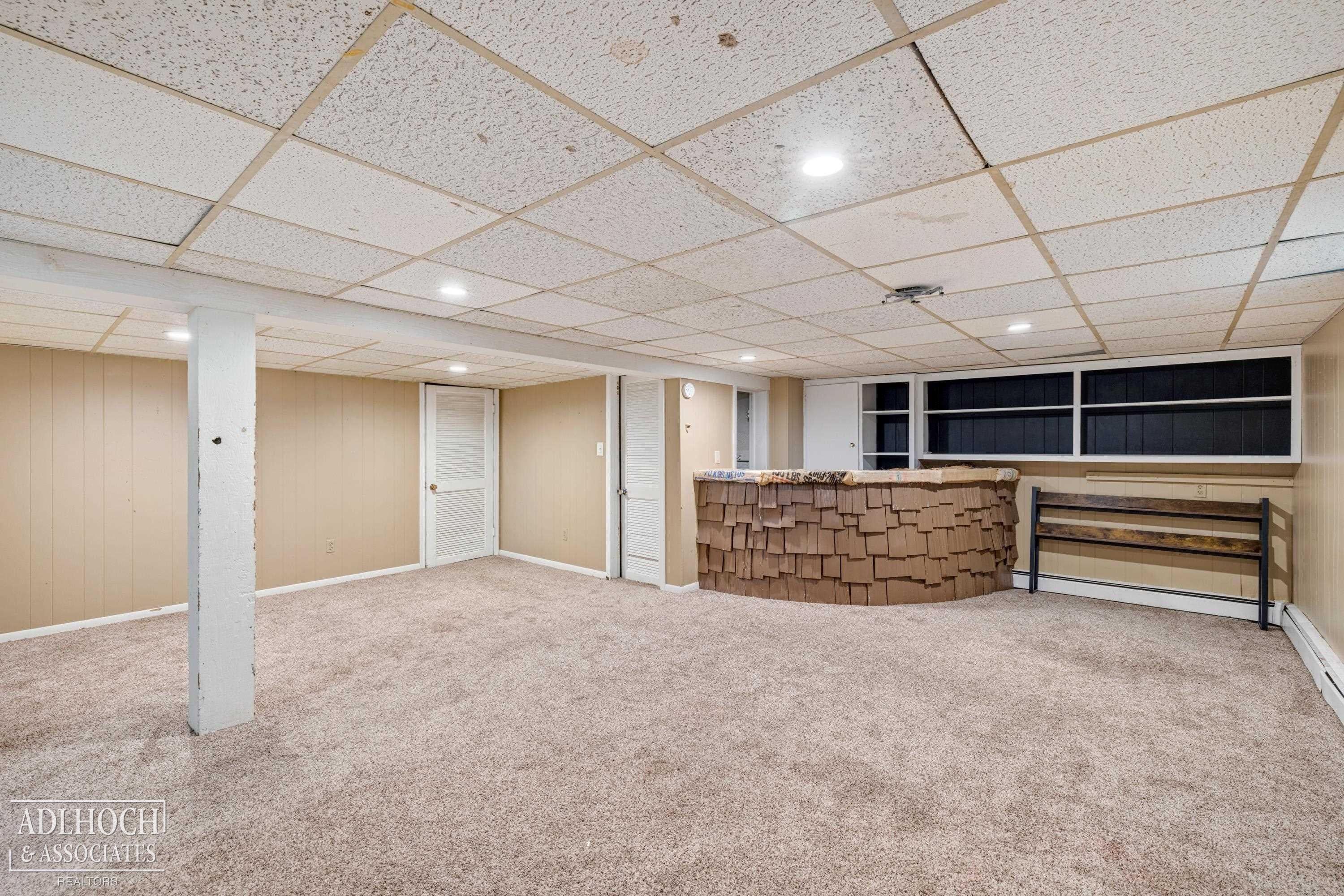 627 Washington Road Grosse Pointe, MI 48230 - Photo 35 of 51 Gallery Image 35