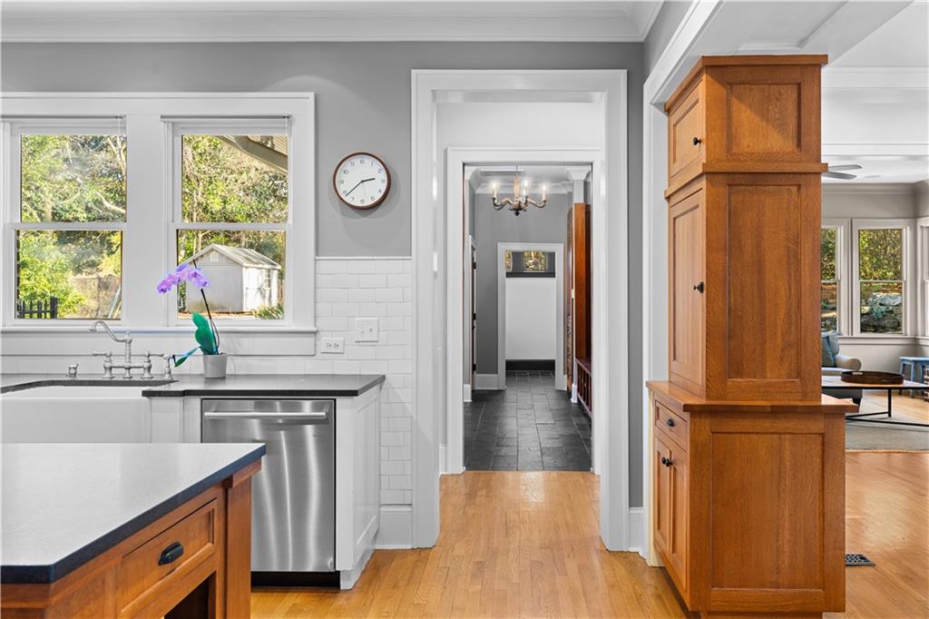979 Springdale Road Northeast Atlanta, GA 30306 - Photo 23 of 60