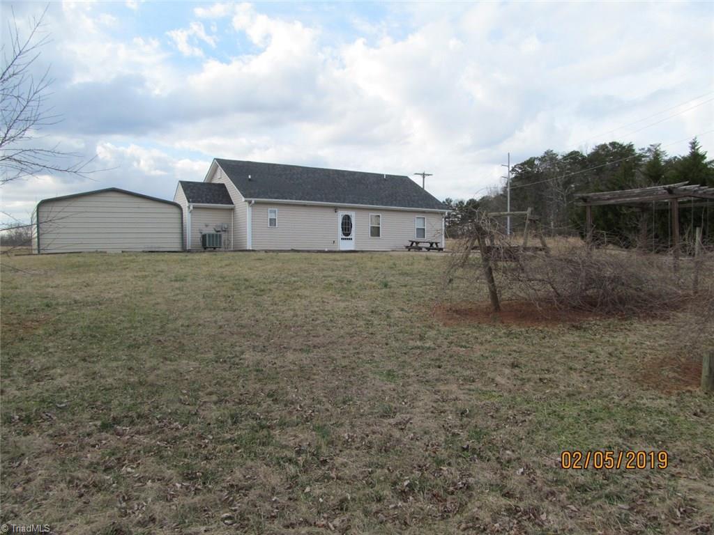 320 Kermit Lewis Road Pilot Mountain, NC 27041 - Photo 12 of 30 Gallery Image 12