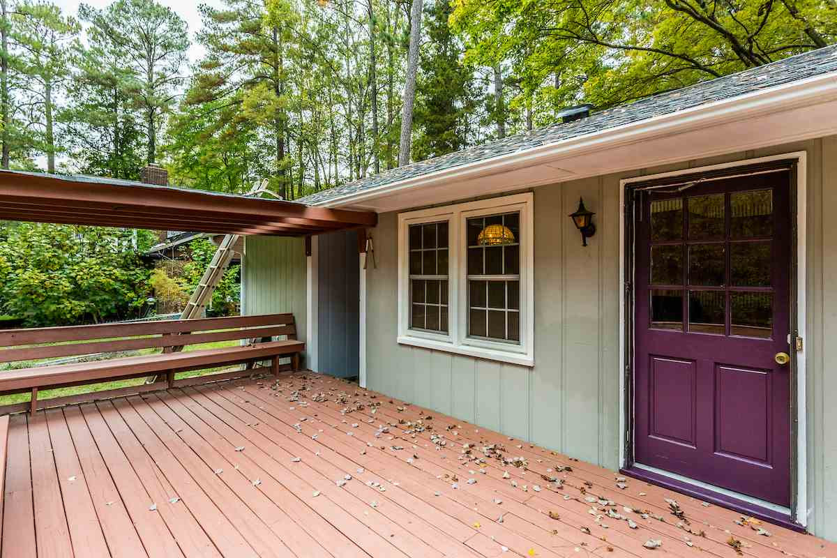 1304 Medfield Road Raleigh, NC 27607 - Photo 24 of 30 Deck