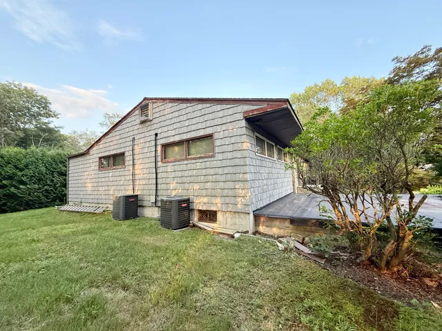 $379,000 | 19 Davis Road, Seymour, CT 06483