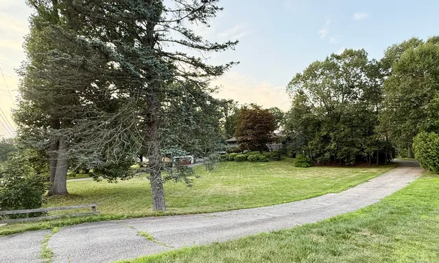 $379,000 | 19 Davis Road, Seymour, CT 06483