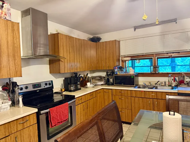 $379,000 | 19 Davis Road, Seymour, CT 06483