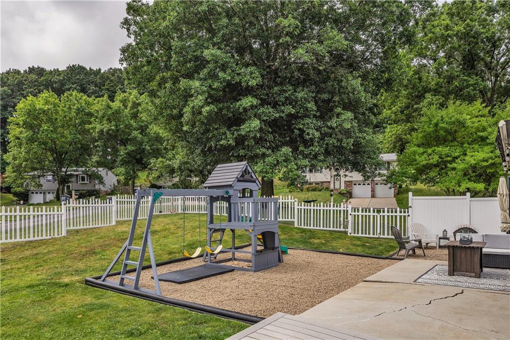 159 Fox Run Road Cranberry Township, PA 16066 - Photo 34 of 36 Gallery Image 34