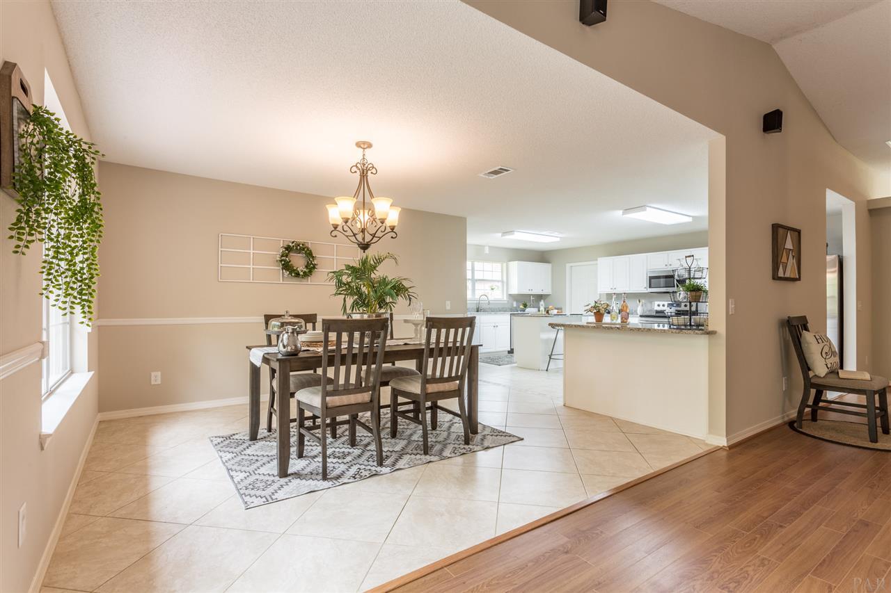 674 Ashford Road Cantonment, FL 32533 - Photo 12 of 49 Gallery Image 12