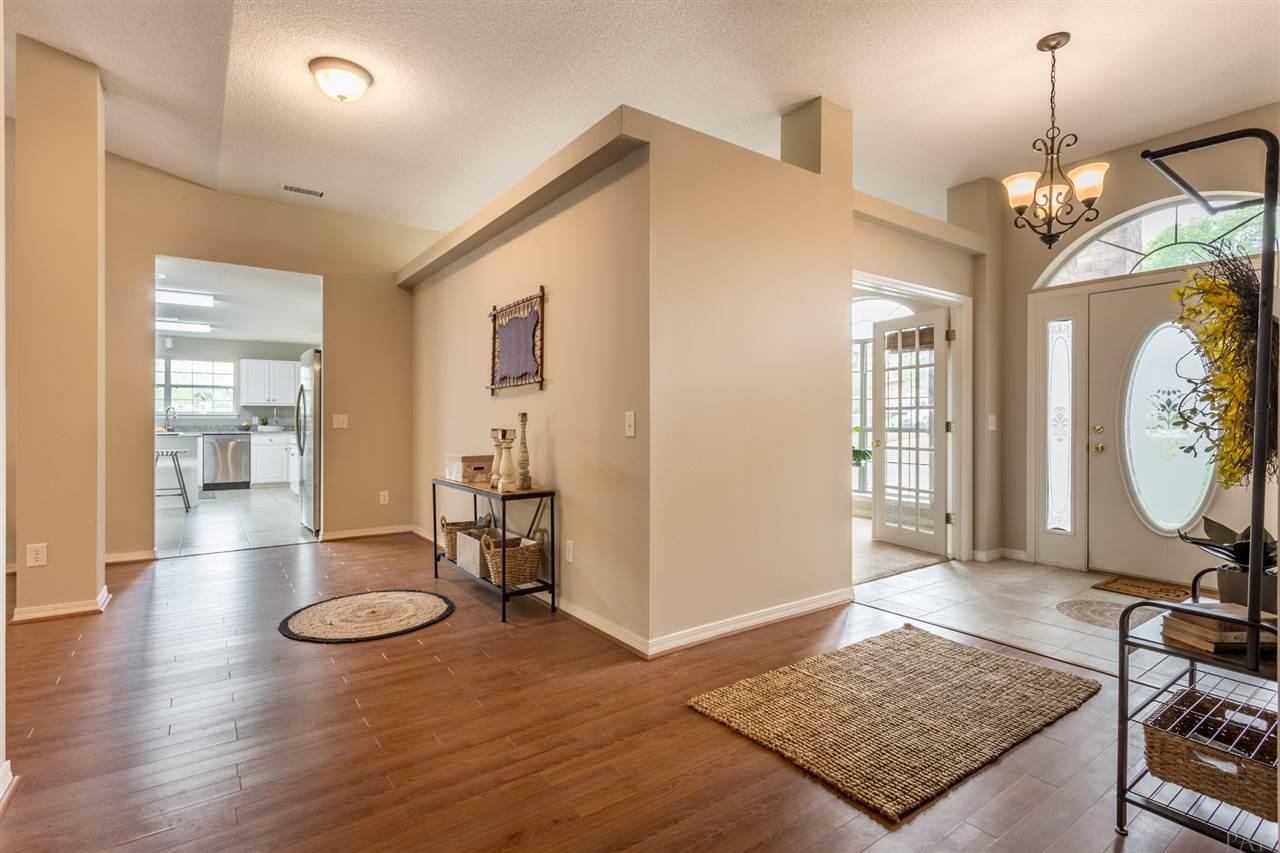 674 Ashford Road Cantonment, FL 32533 - Photo 7 of 49 Gallery Image 7