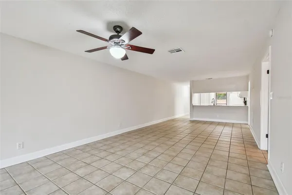 $3,600 | 4800 Brittany Drive South, Unit 102, St. Petersburg, FL 33715