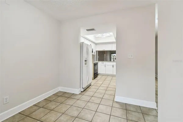 $3,600 | 4800 Brittany Drive South, Unit 102, St. Petersburg, FL 33715