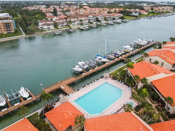$3,600 | 4800 Brittany Drive South, Unit 102, St. Petersburg, FL 33715